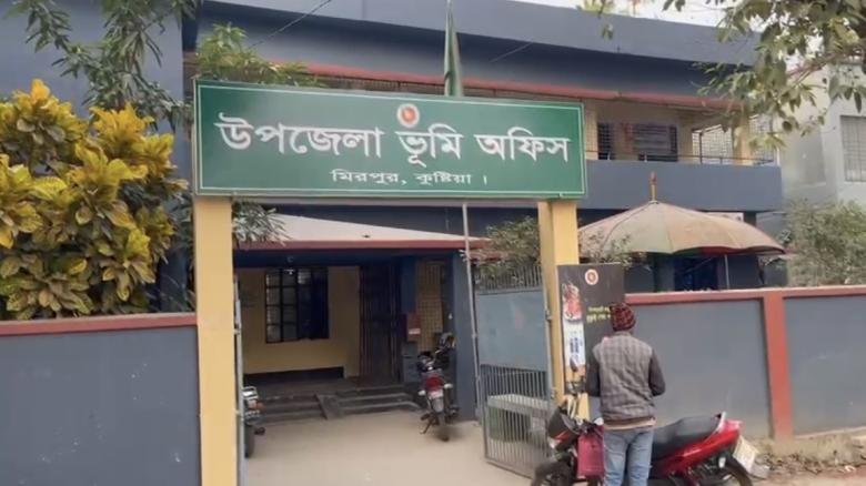 কুষ্টিয়ার মিরপুরে একযোগে তিন সরকারি দপ্তরে চুরি